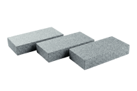 Гранитная брусчатка RKS SLATE Сильвер Пёрл (Silver Pearl), пиленая 200х100 мм на дорожке | Купить гранитную брусчатку в Кирове | Мощение, ландшафтный дизайн