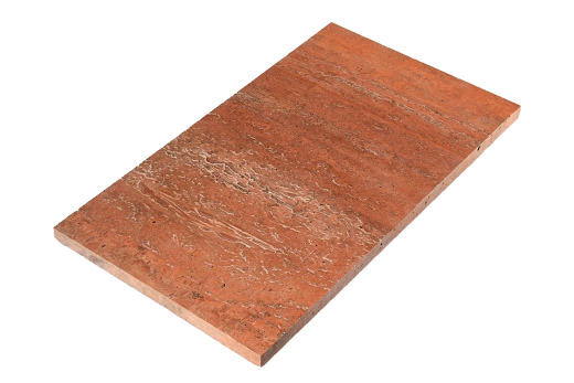 Крупный план фактуры и рисунка облицовочной плитки травертин Red Vein Cut, видна натуральная текстура камня