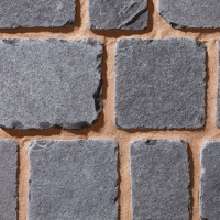 Состаренная брусчатка RKS Slate Templ Belgian Black Limestone 100х100 мм. Прочная тротуарная плитка и плитка для пола из натурального известняка. Лучшая цена на плитку из камня известняк