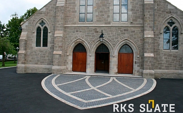Натуральная каменная брусчатка RKS Slate Belgian Black: элегантность черного цвета в деталях