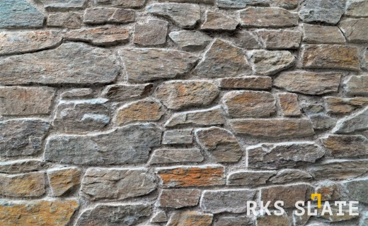 Натуральный камень для фасада RKS SLATE Multi Quartz Strips
